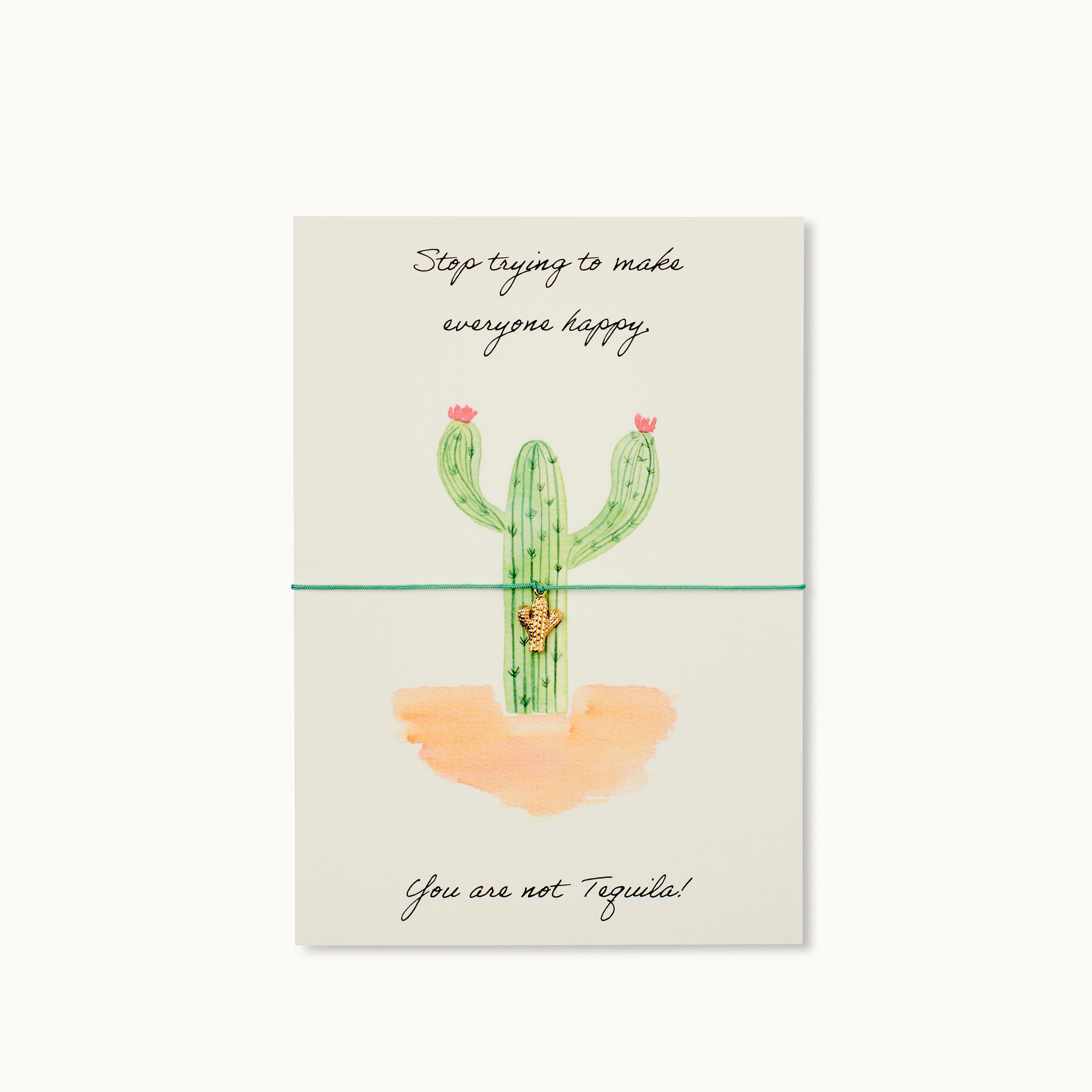 Tequila ! Karte mit einem Kaktus als 18K vergoldeter Anhänger an einem grünen Armband. 