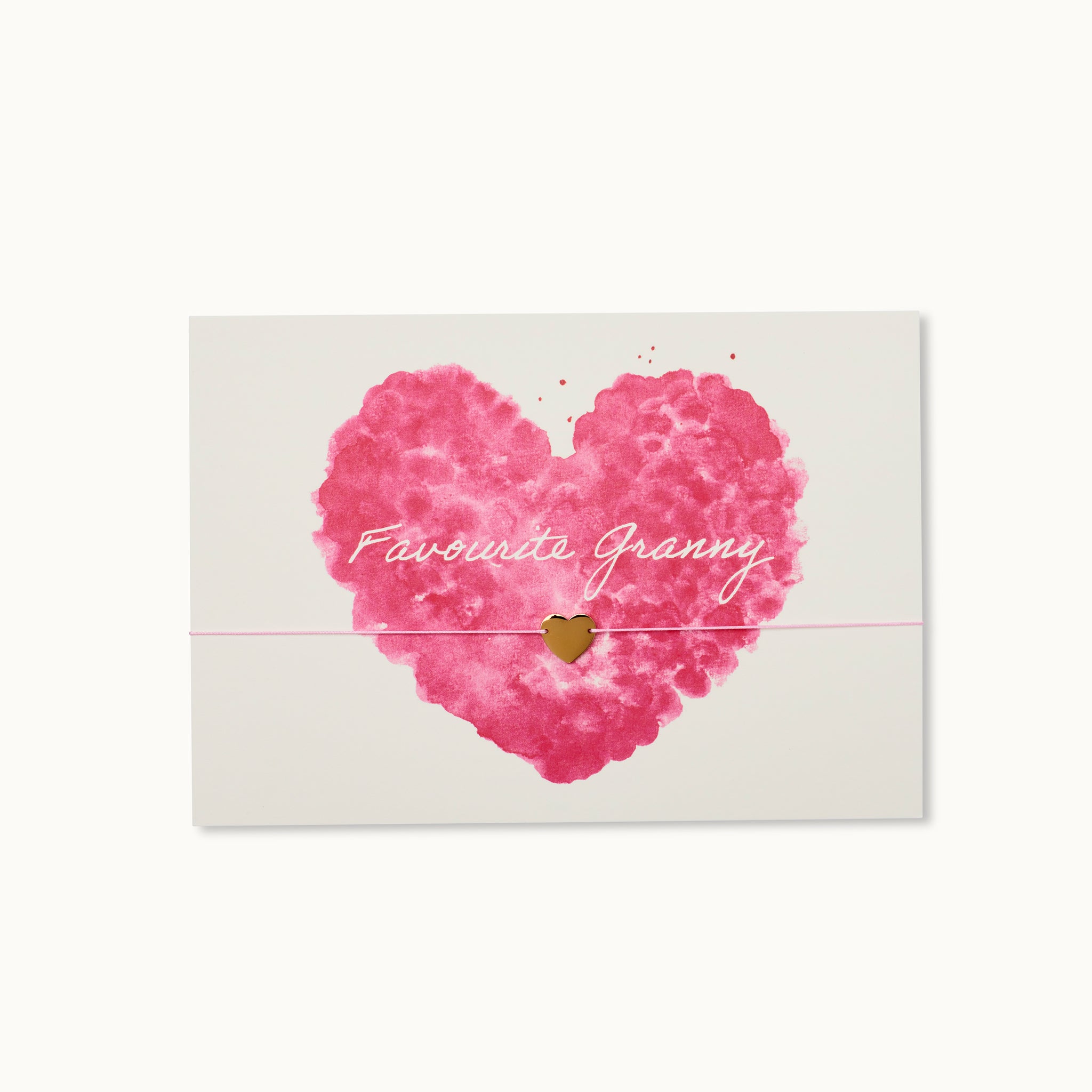Favourite Granny! Die perfekte Karte für jede Lieblingsoma mit einem Herz als 18K vergoldeter Anhänger an einem rosafarbenen Armband. 